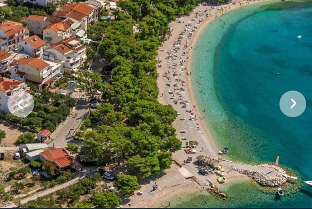 Apartments Anini Dvori Промайна Екстериор снимка